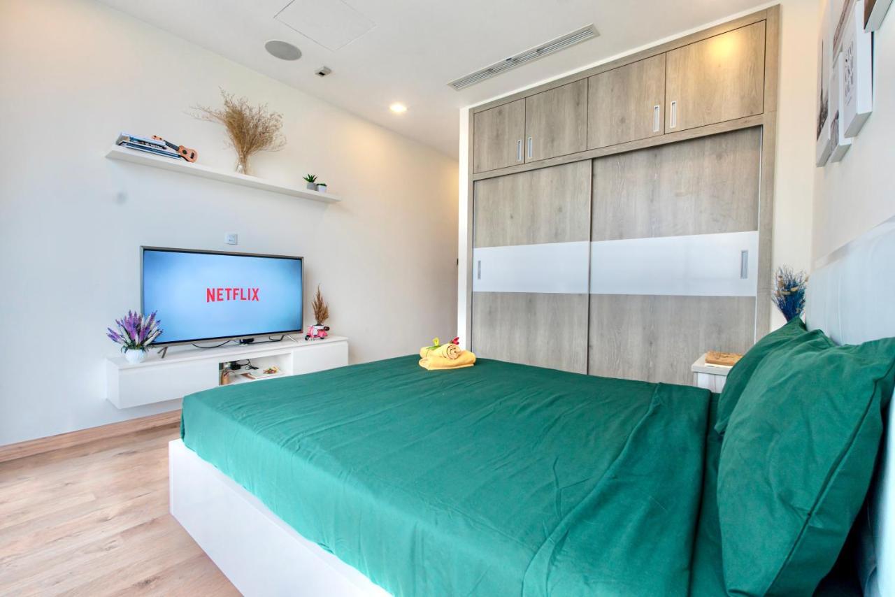 Moxy Hcmc Aparts - Vinhomes Central Park, Ice Rink Ho Či Minovo Město Exteriér fotografie